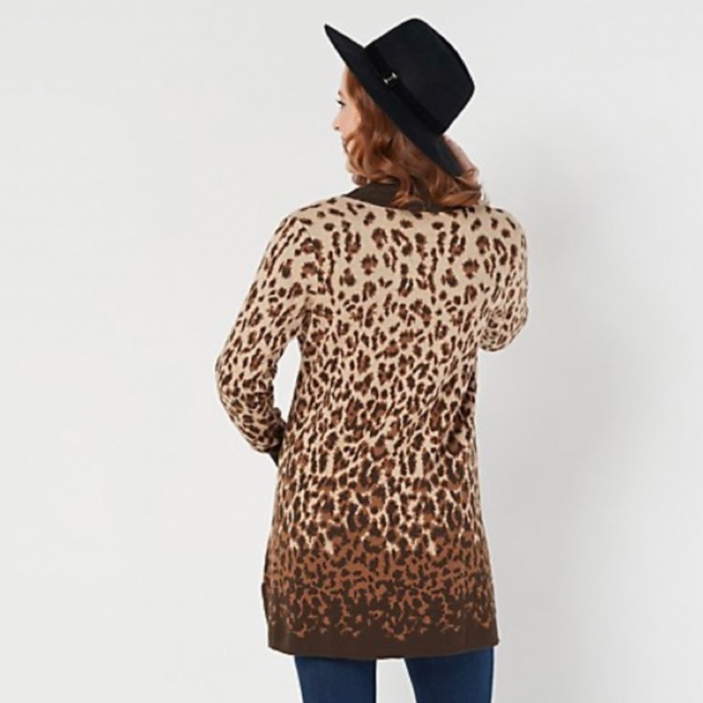 Isaac Mizrahi Live! Leopard print Cardigan, size M NWOT - Picture 3 of 8